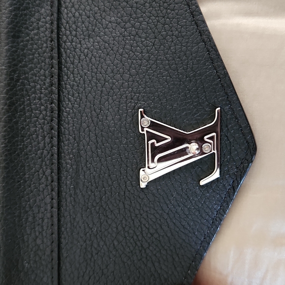 Louis Vuitton Wallet - Picture 6 of 14